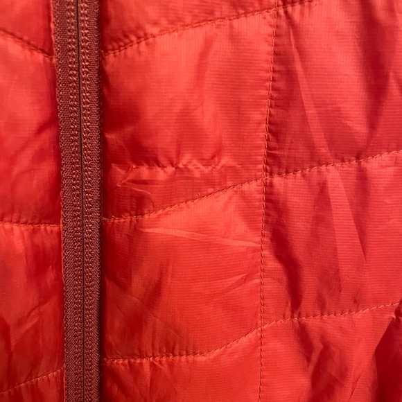 LL Bean light jacket in brick orange - Picture 8 of 8